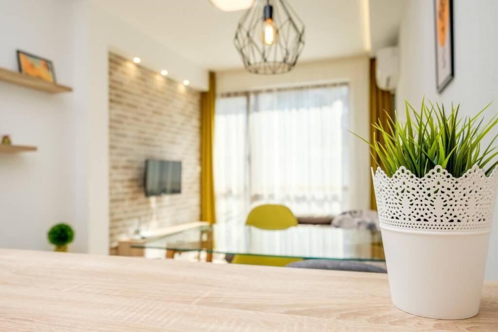 Apartment Luxury In The Center Varna