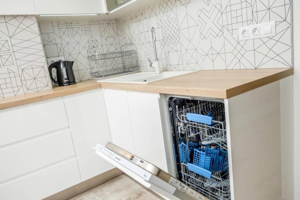 Luxury In The Center Apartment Varna