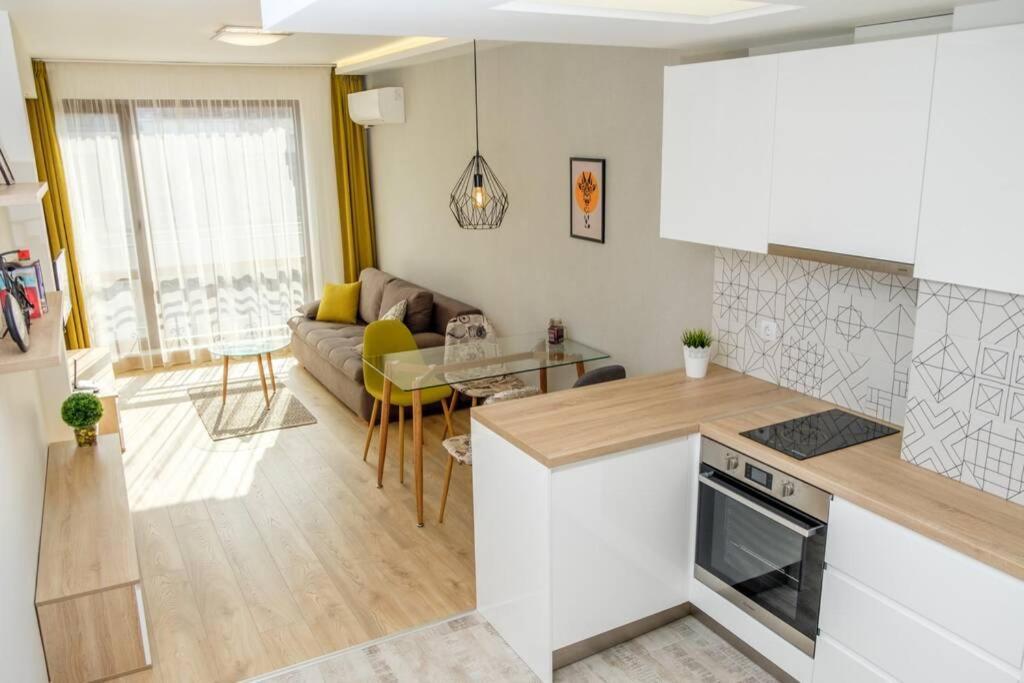 Luxury In The Center * Varna