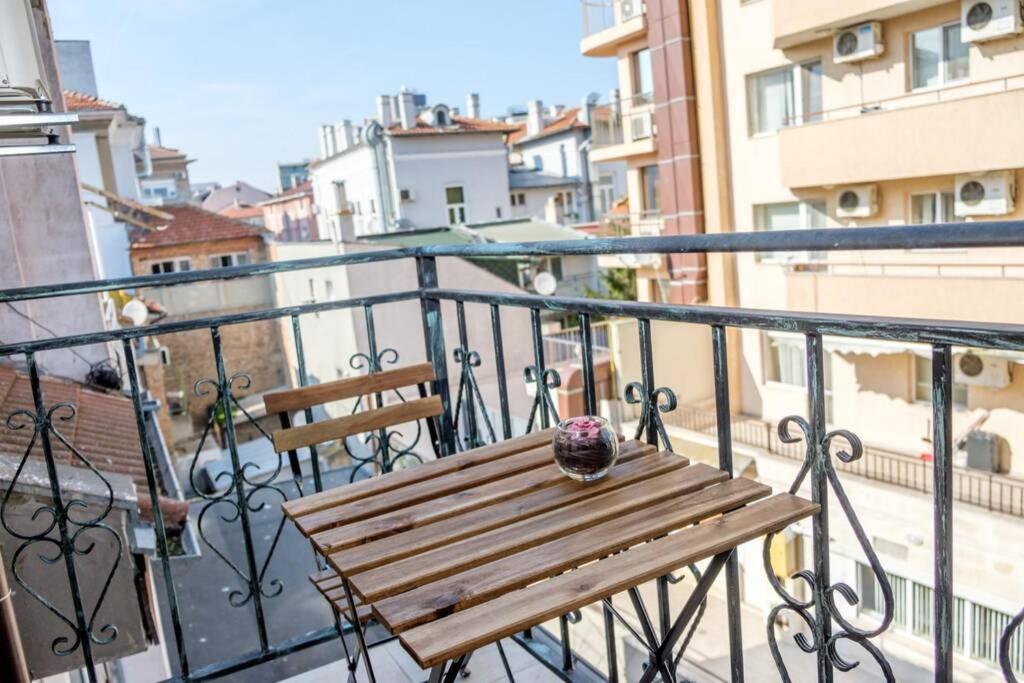 Luxury In The Center Apartment *